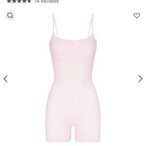 SKIMS SOFT LOUNGE LACE SCOOP ONESIE